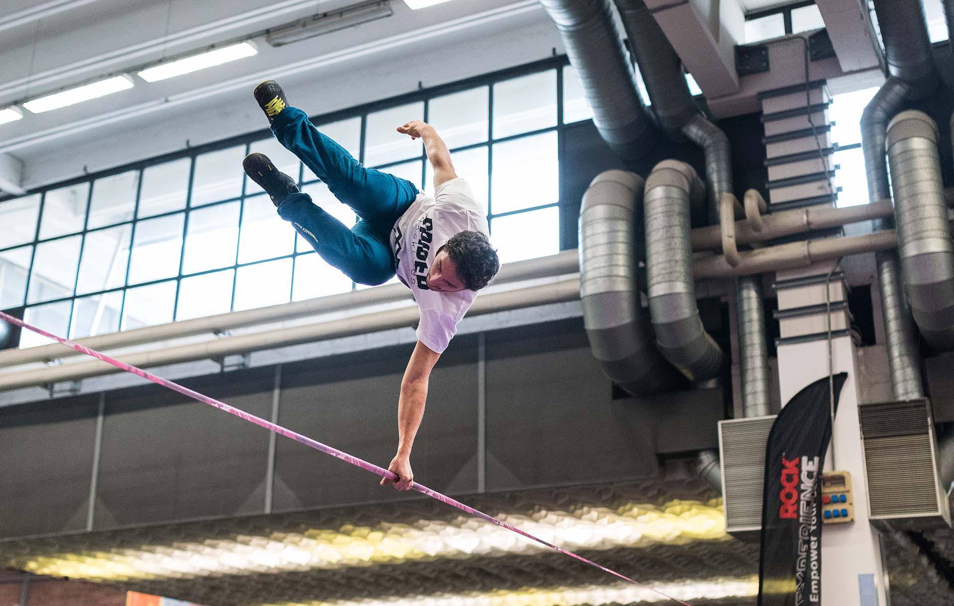 Choosing between hummer and mandingo ratchet