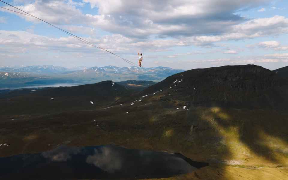 Lapporten (SE) highline 1,2 km world record on skydiamond 2021