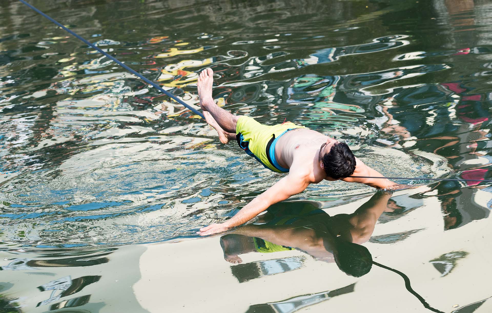 ¿Cuál es la tensión adecuada para evitar que la carraca se rompa?